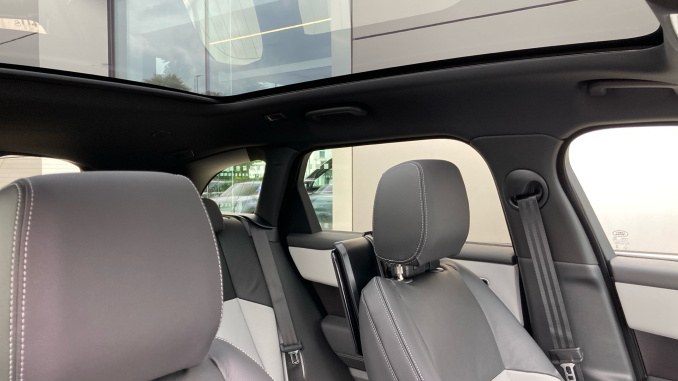 Land Rover Range Rover Velar 3.0 D300 MHEV Belgravia Edition Satin 5dr Auto Diesel Estate - Image 45